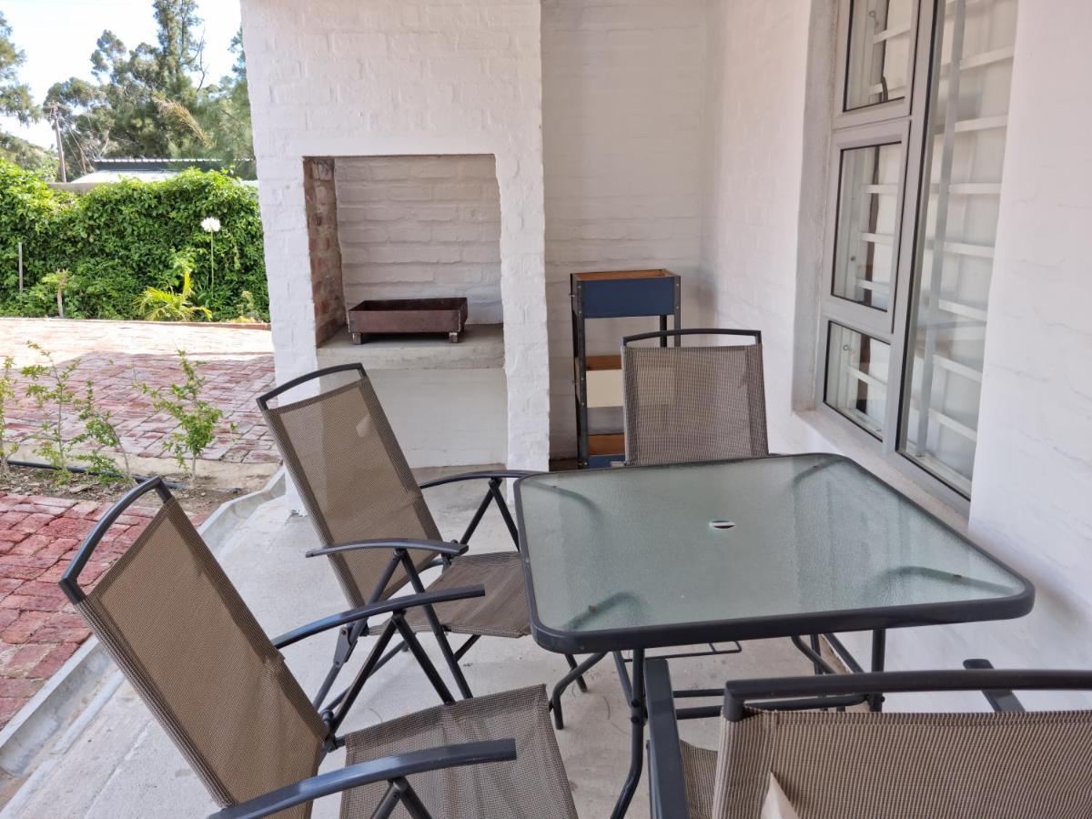 Greenhouse Accommodation Талба Екстер'єр фото